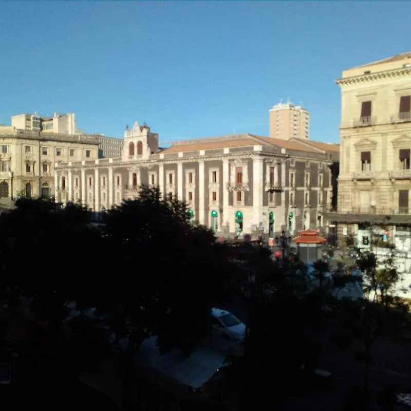 ** Gasthuis Da Gianni E Lucia Rooms With Bathroom In The City Center Catánia Italië