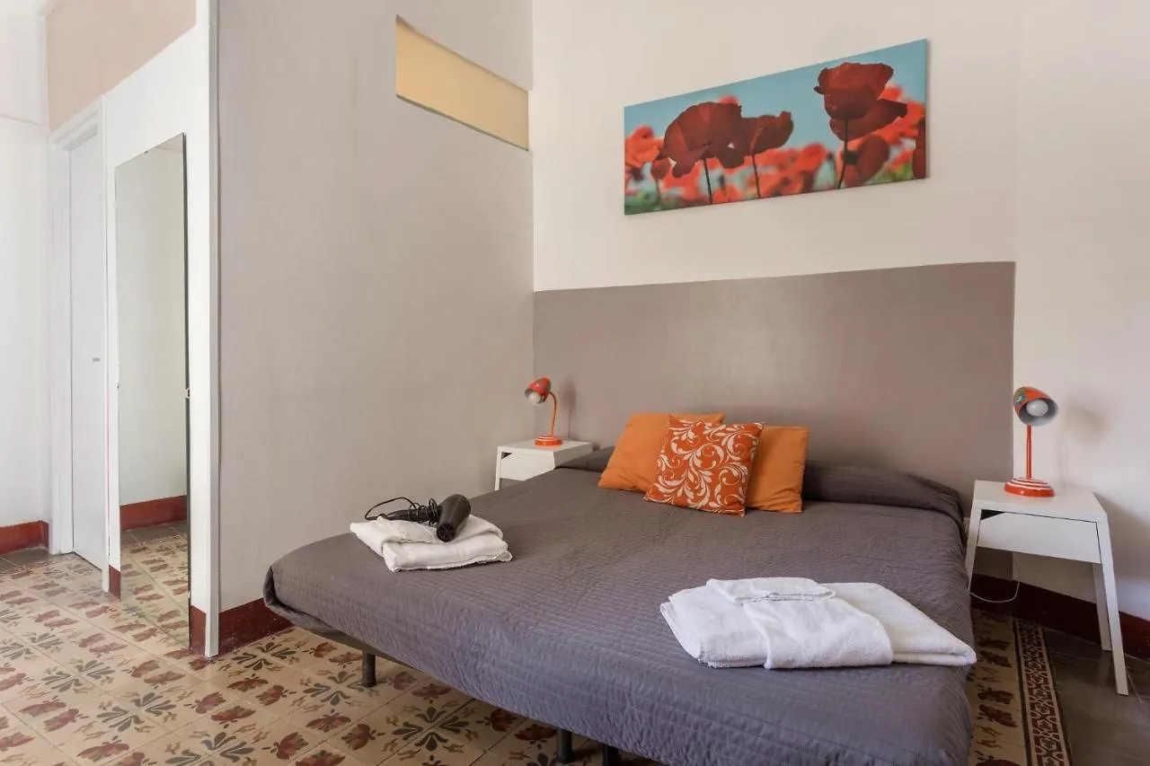 Da Gianni E Lucia Rooms With Bathroom In The City Center Katánie