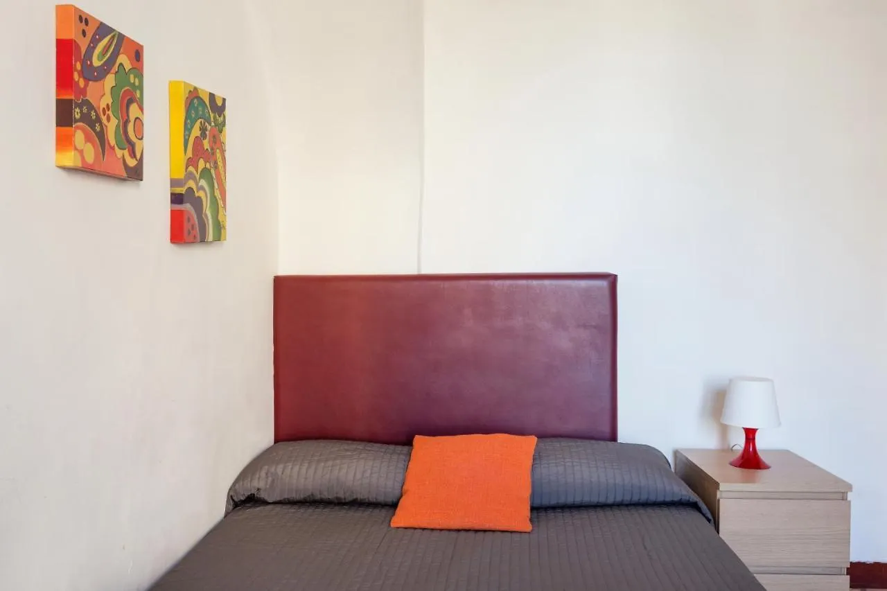 Penzion Da Gianni E Lucia Rooms With Bathroom In The City Center Katánie