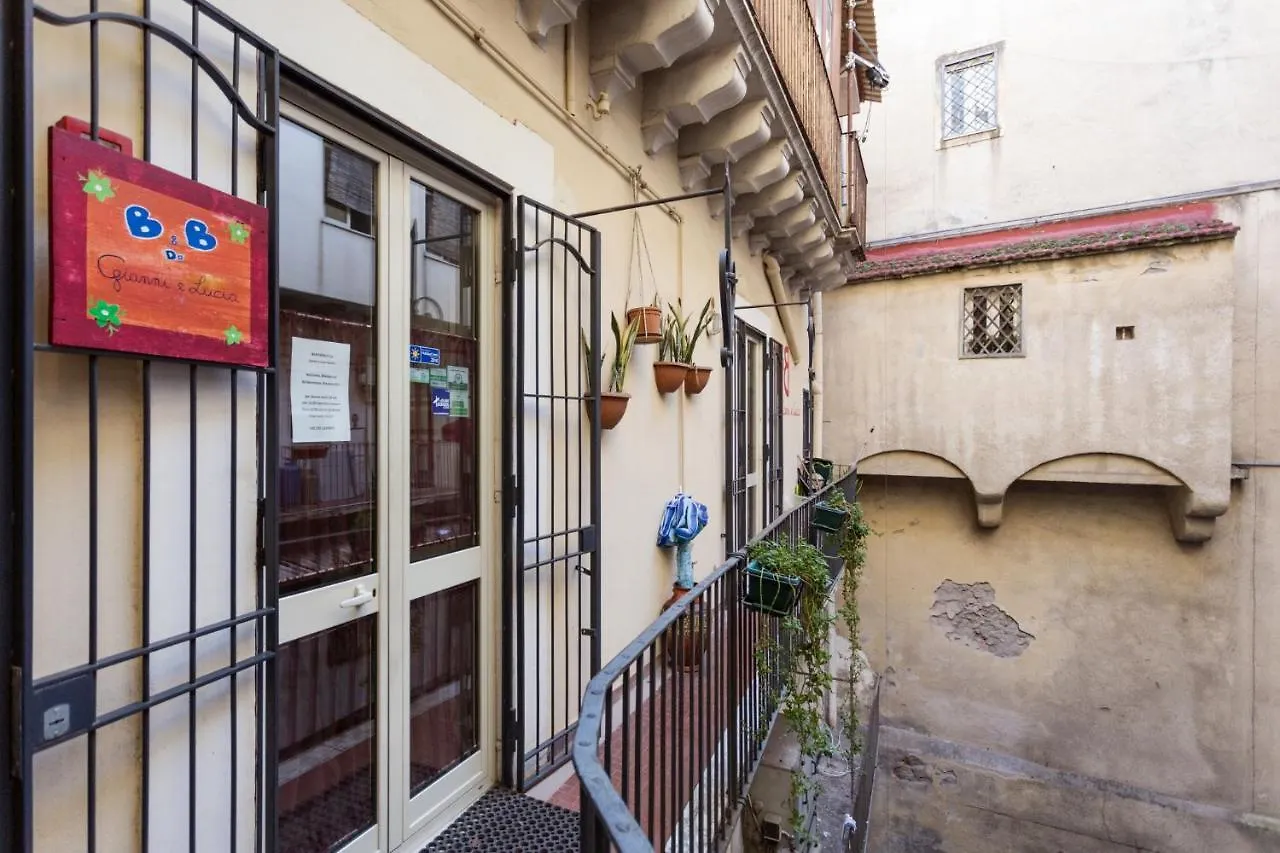 Penzion Da Gianni E Lucia Rooms With Bathroom In The City Center Katánie