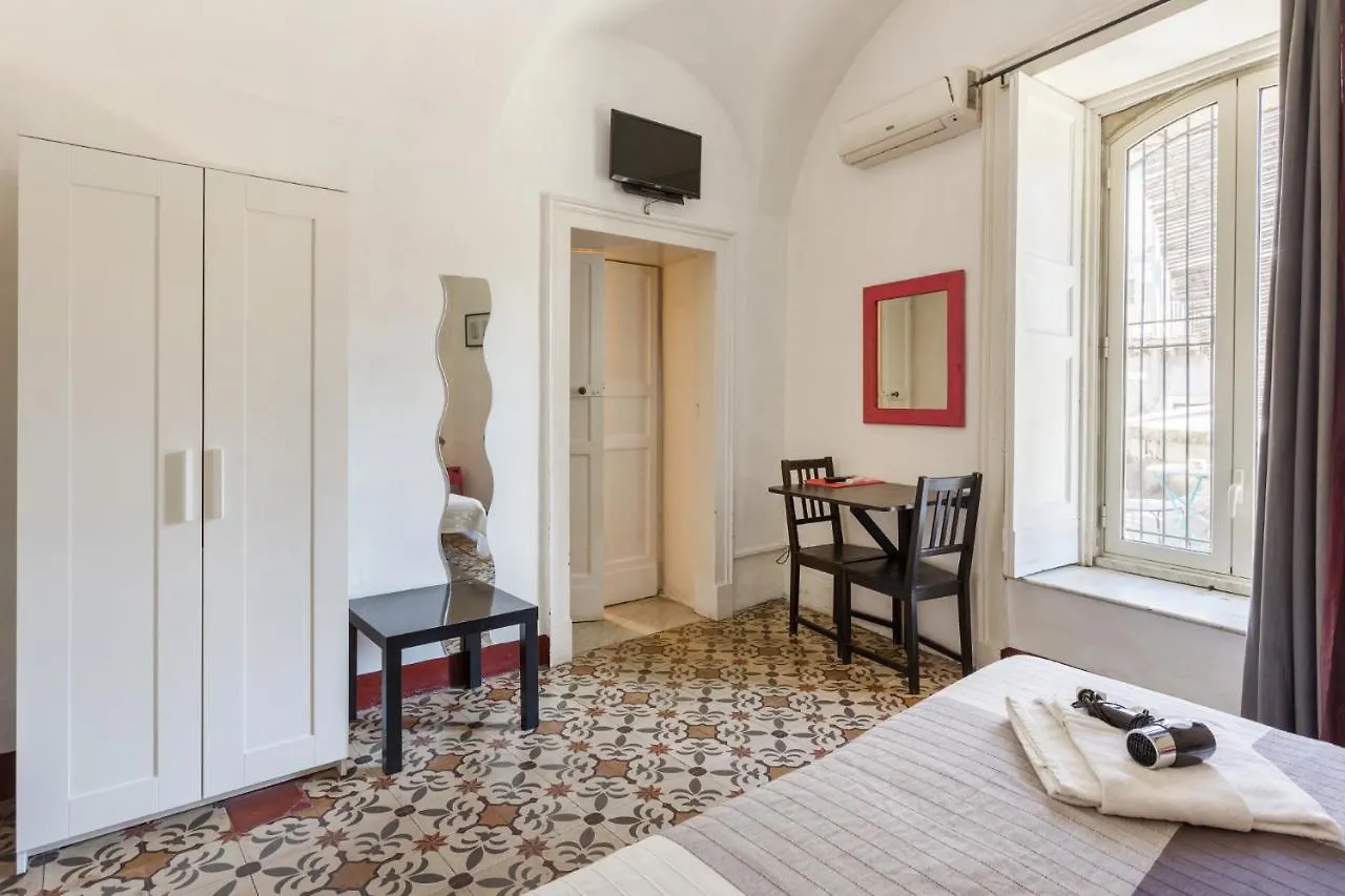 Da Gianni E Lucia Rooms With Bathroom In The City Center Katánie Penzion