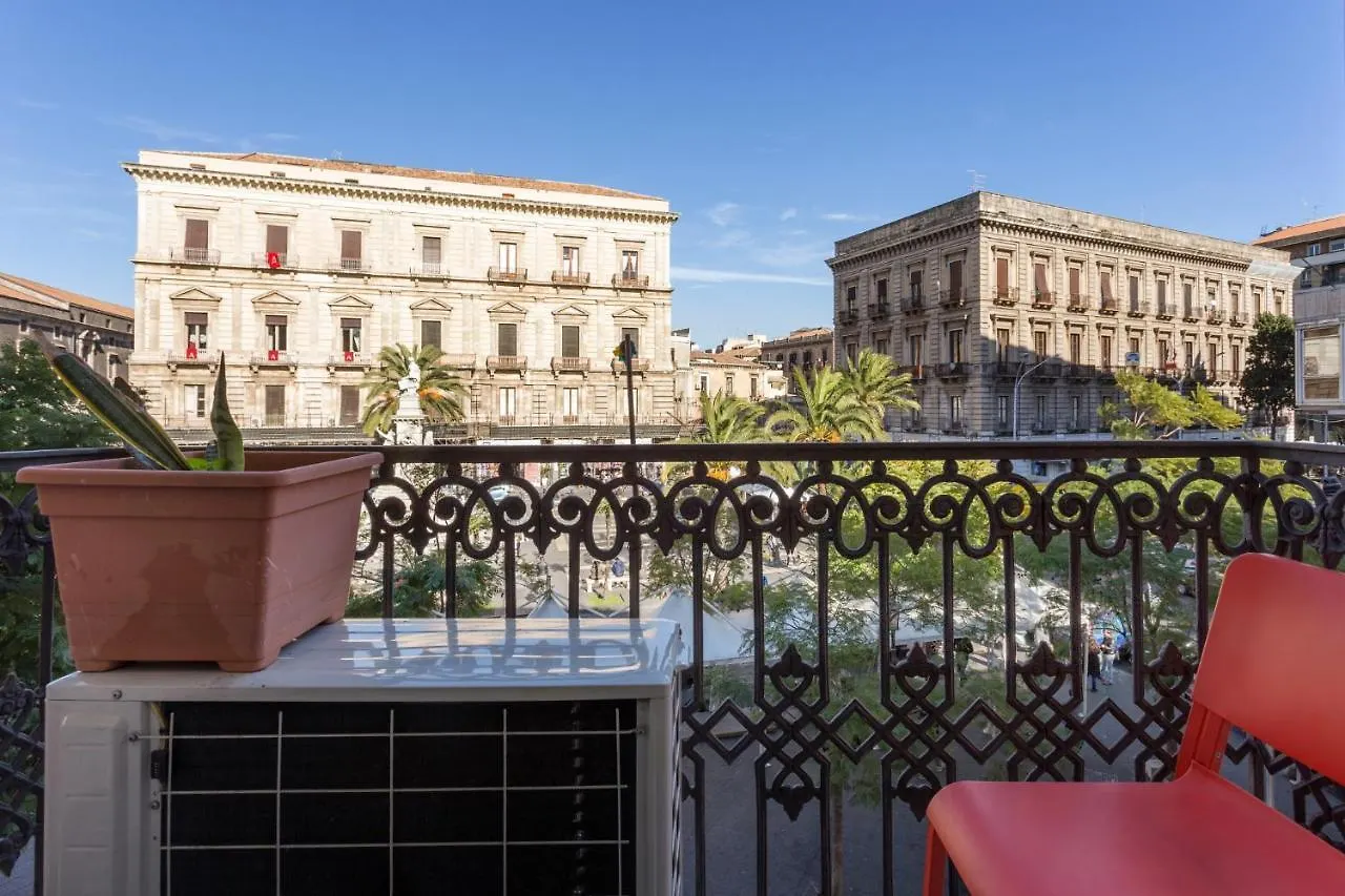 Gasthuis Da Gianni E Lucia Rooms With Bathroom In The City Center Catánia