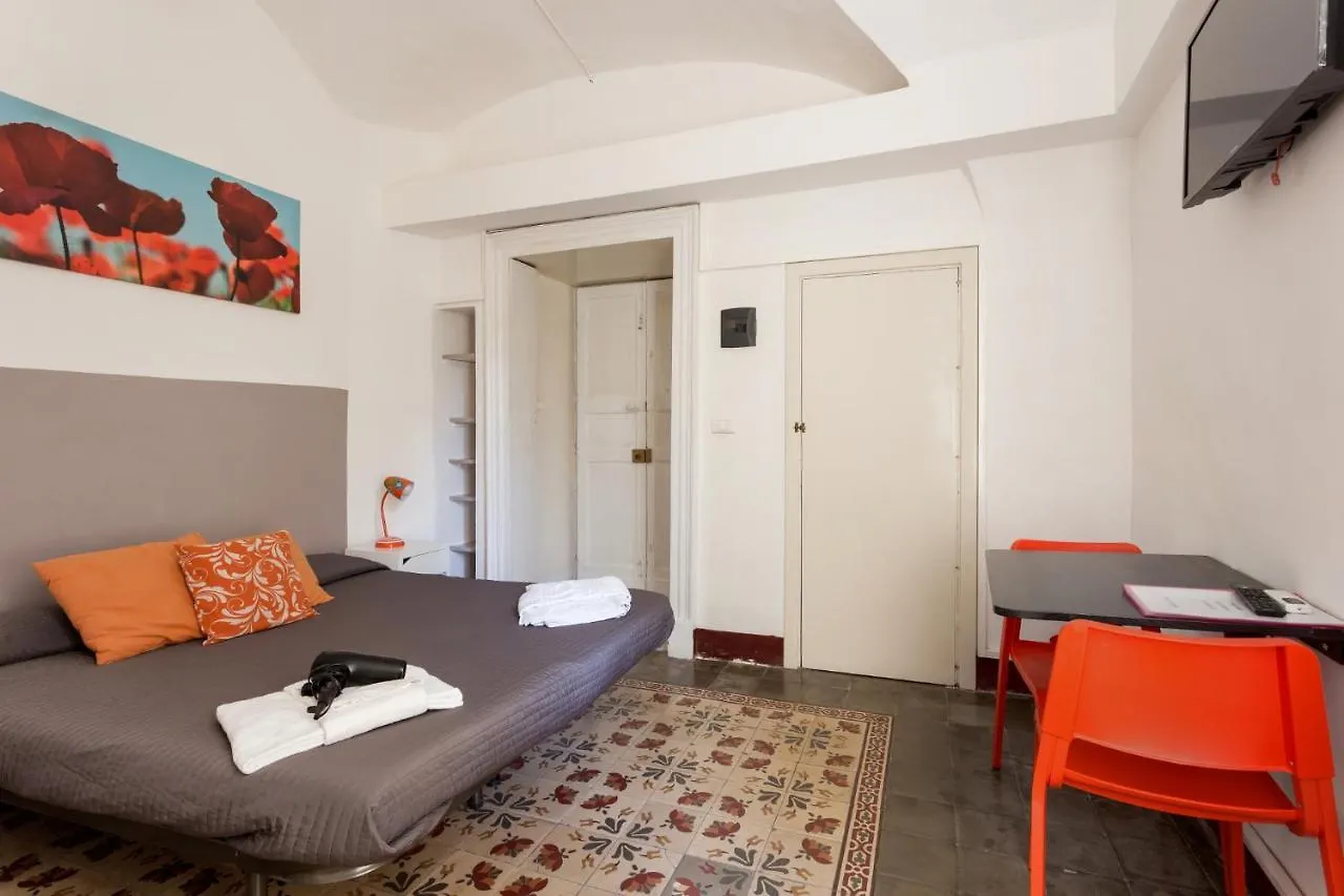 Da Gianni E Lucia Rooms With Bathroom In The City Center Katánie 2*,  Itálie