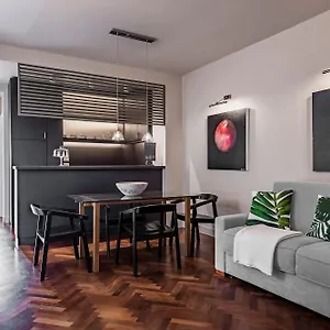 https://via-monte-santagata-home.taorminaitalyhotels.com