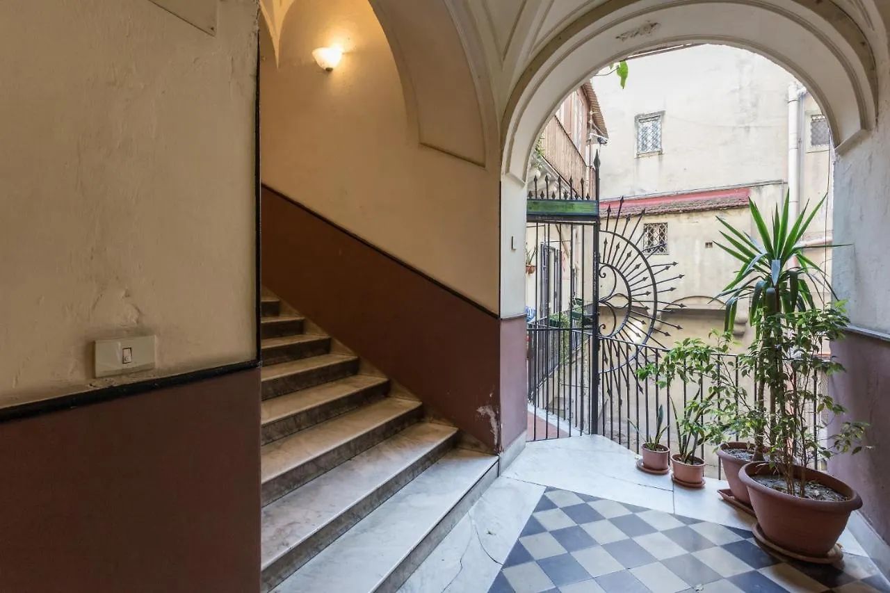Da Gianni E Lucia Rooms With Bathroom In The City Center Catania 2*,